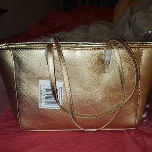 Gold tote